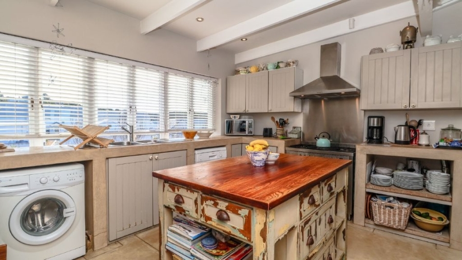 4 Bedroom Property for Sale in Stilbaai Wes Western Cape